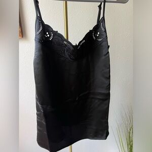 Black silk cami with lace trim
DM any offers or any questions! ☀️